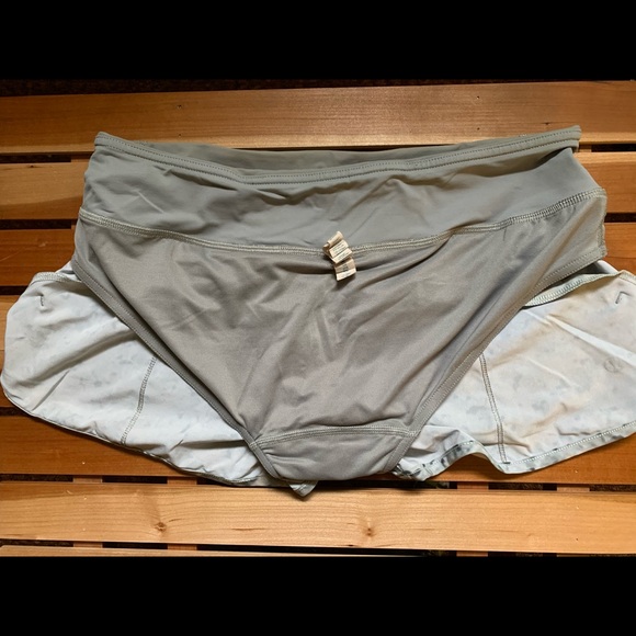 Lululemon Running Shorts - Picture 4 of 5